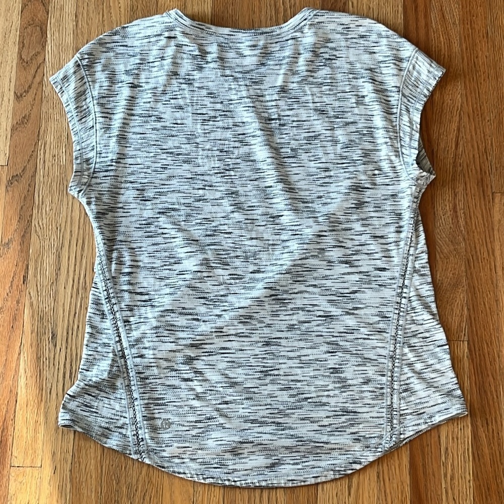 Lost In Pace Short Sleeve - Picture 2 of 3